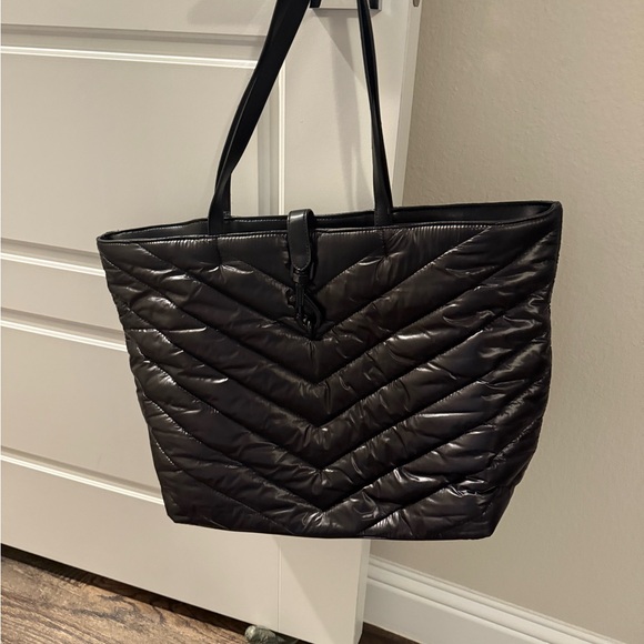 Rebecca Minkoff Large Quilted Nylon Tote Bag - like new and hard to find - Picture 1 of 6